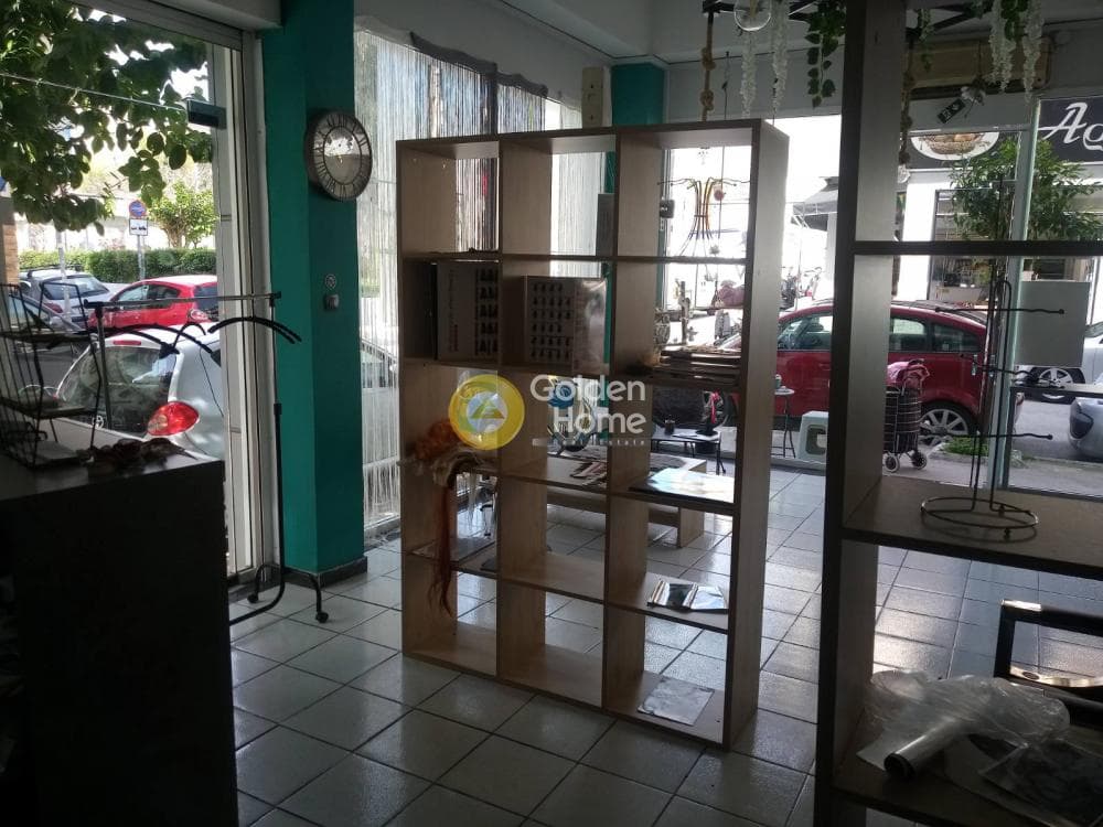 Retail Store in Agia Sofia, Piraeus — Photo 8 of 9