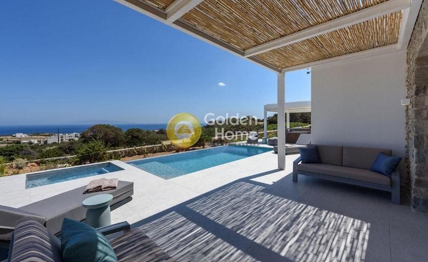 House in Pirgaki, Paros — Photo 1 of 12