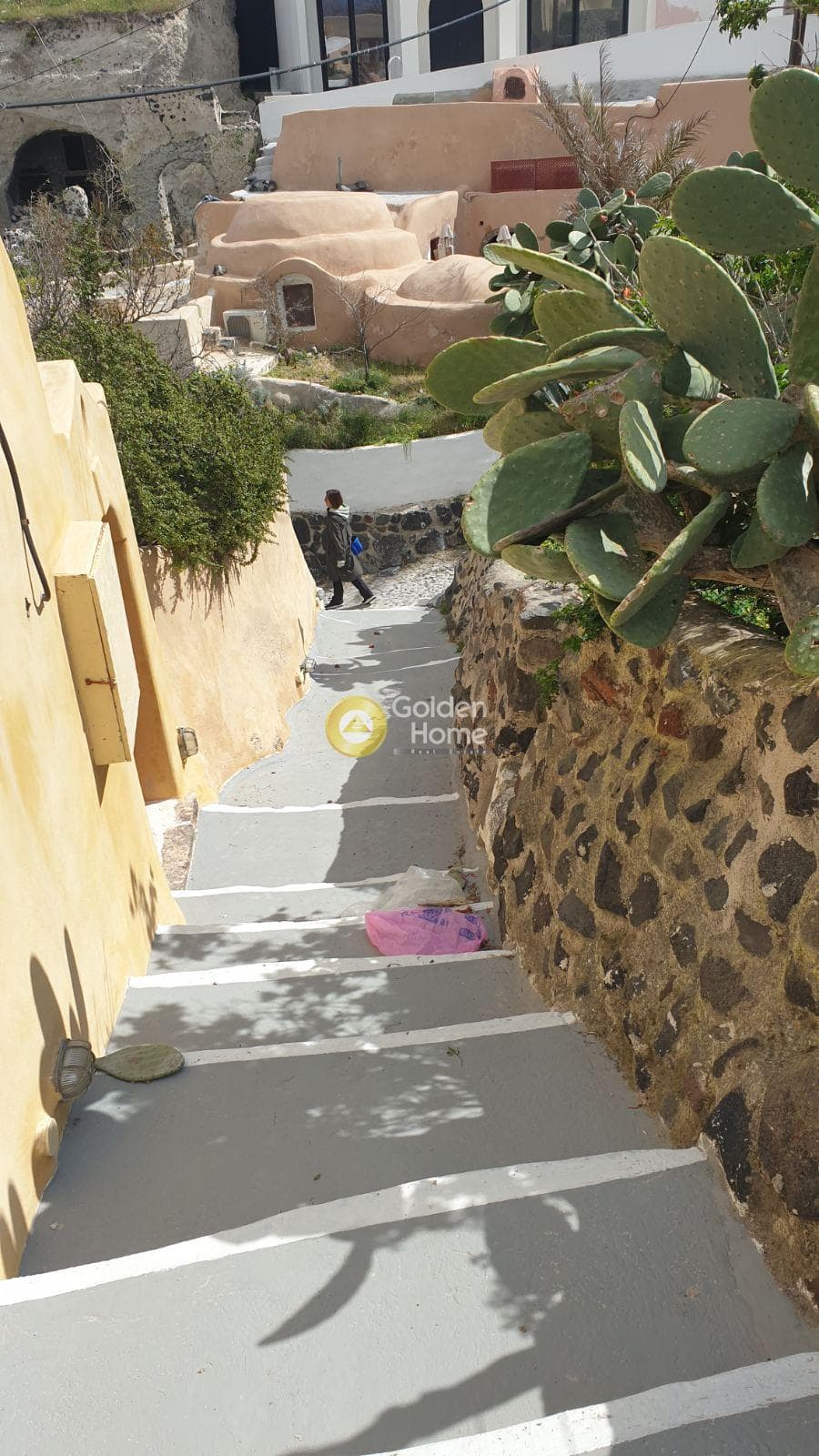 Building Plot in Oia, Santorini — Photo 3 of 3