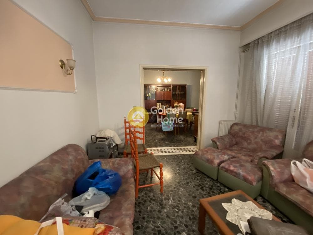 House in Ampelakia, Alimos — Photo 1 of 8