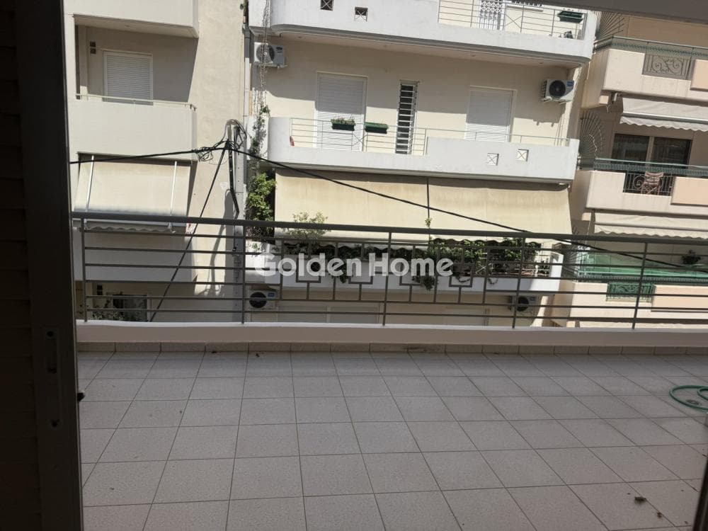 Apartment in Agios Ioannis, Neos Kosmos — Photo 4 of 11