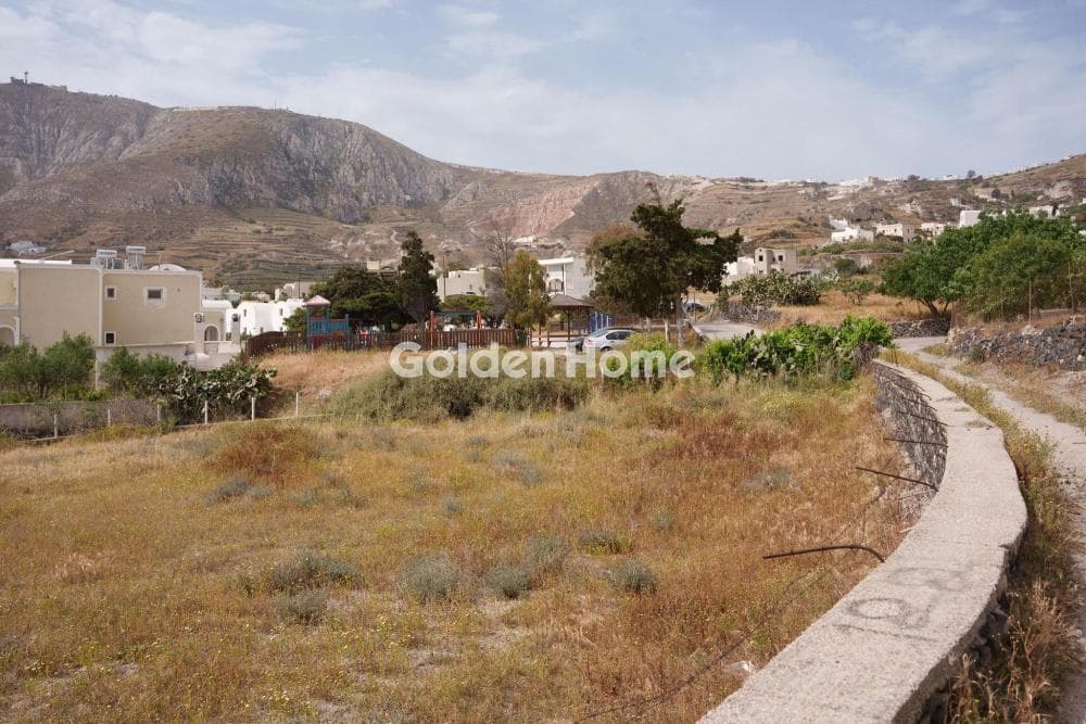 Building Plot in Thira, Santorini — Photo 1 of 7