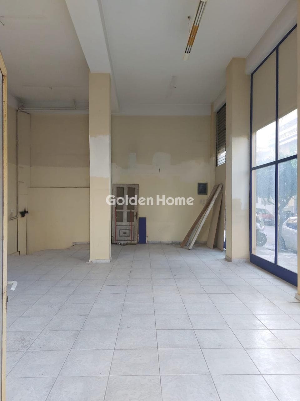 Retail Store in Eleftherias square, Koridallos — Photo 4 of 19