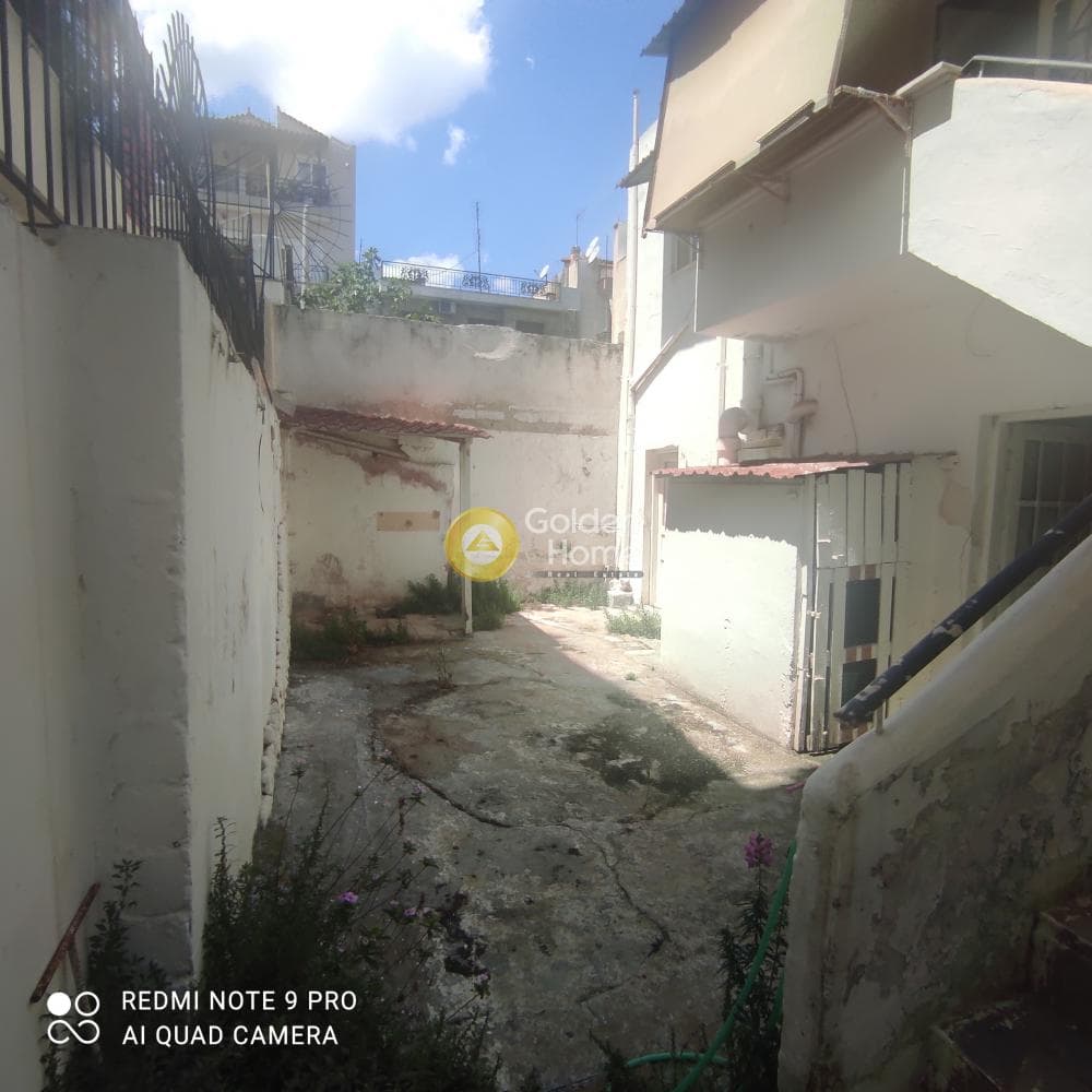 Building Plot in Ano Lofos, Peristeri — Photo 1 of 6