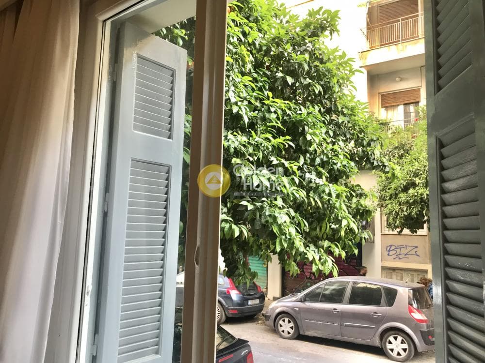 Apartment in Center, Neos Kosmos — Photo 1 of 28
