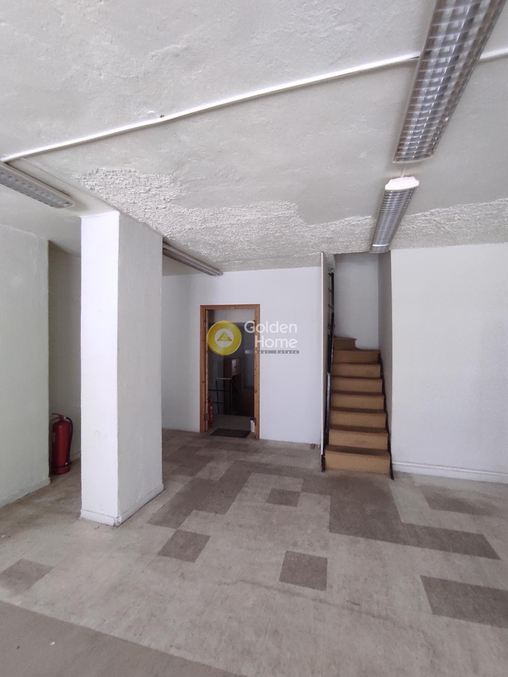 Retail Store in Agios Ioannis, Neos Kosmos — Photo 1 of 23