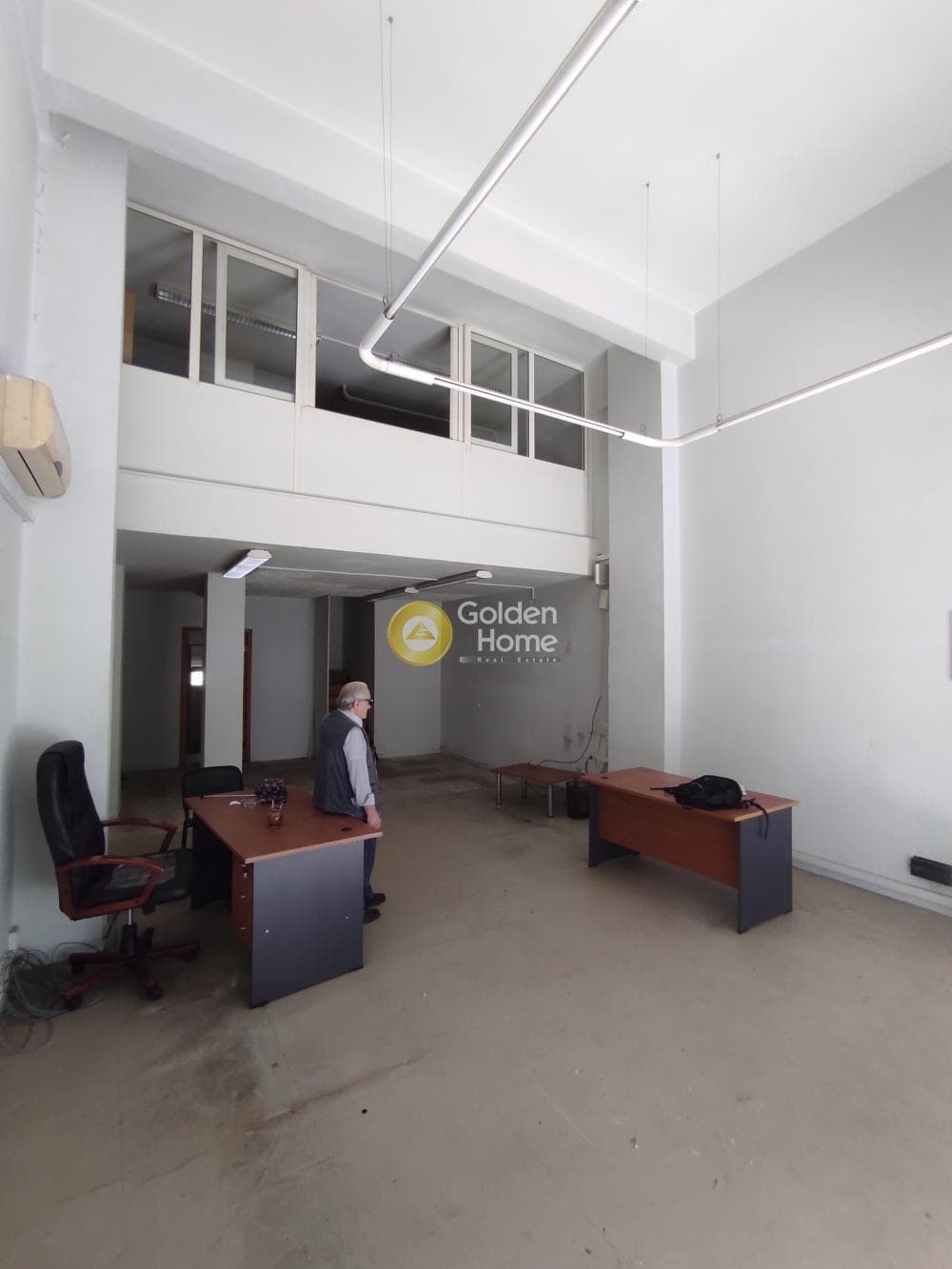Retail Store in Agios Ioannis, Neos Kosmos — Photo 2 of 23