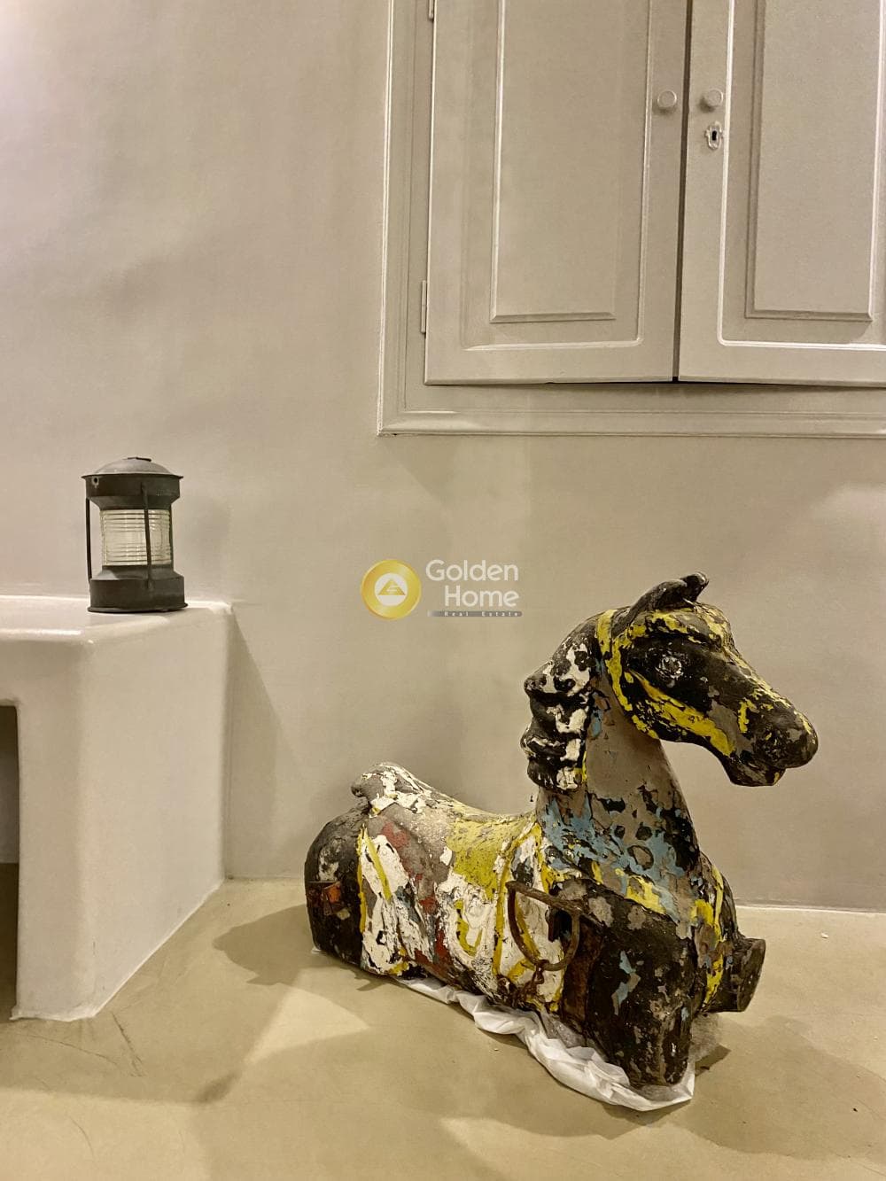 House in Thira, Santorini — Photo 4 of 4
