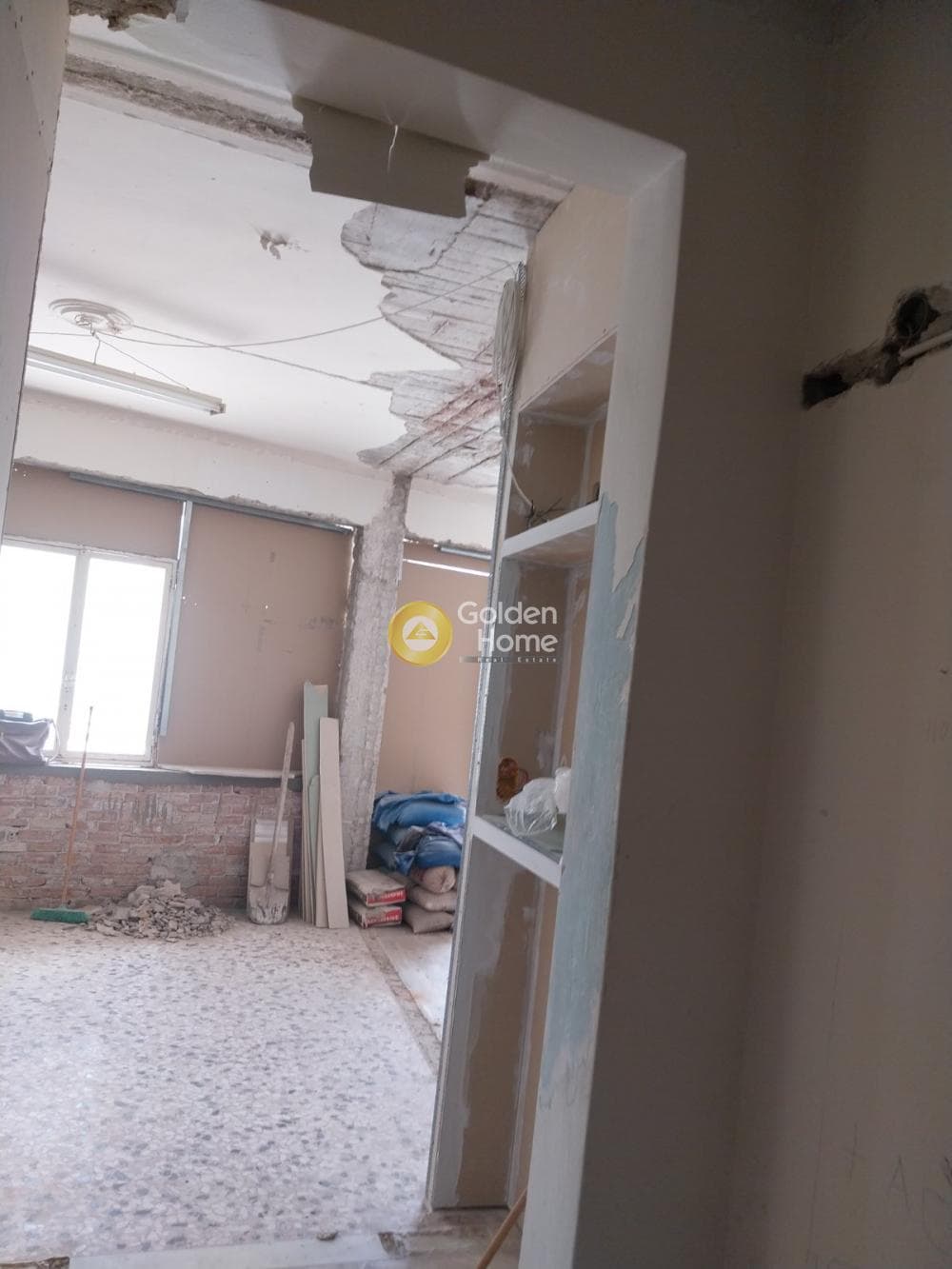 Apartment in Amfiali, Keratsini — Photo 4 of 10