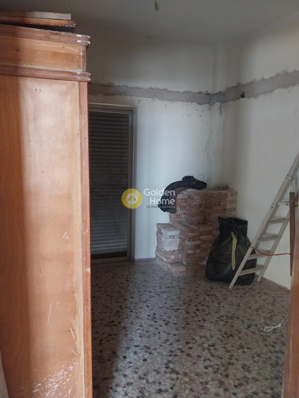 Apartment in Amfiali, Keratsini — Photo 6 of 10