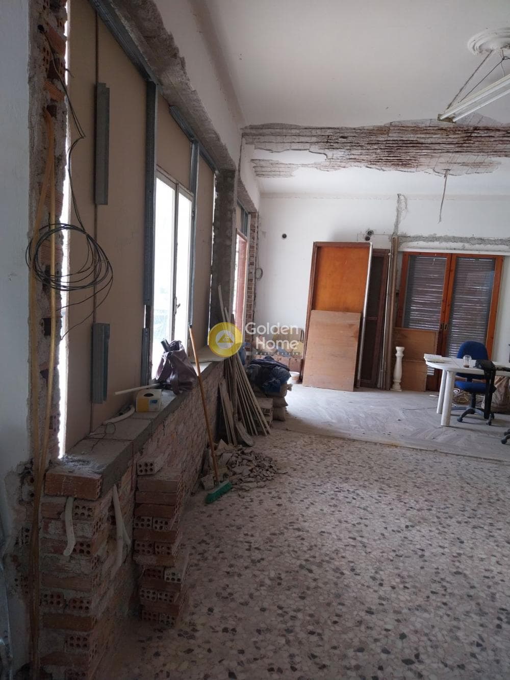 Apartment in Amfiali, Keratsini — Photo 2 of 10