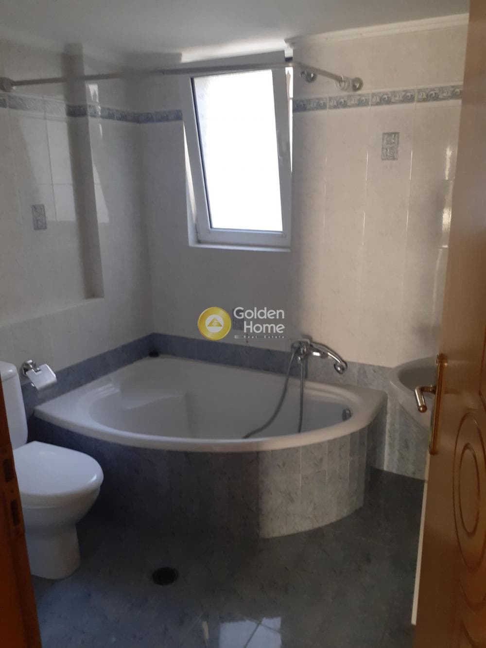 Apartment in Cemetery, Nikaia — Photo 12 of 13
