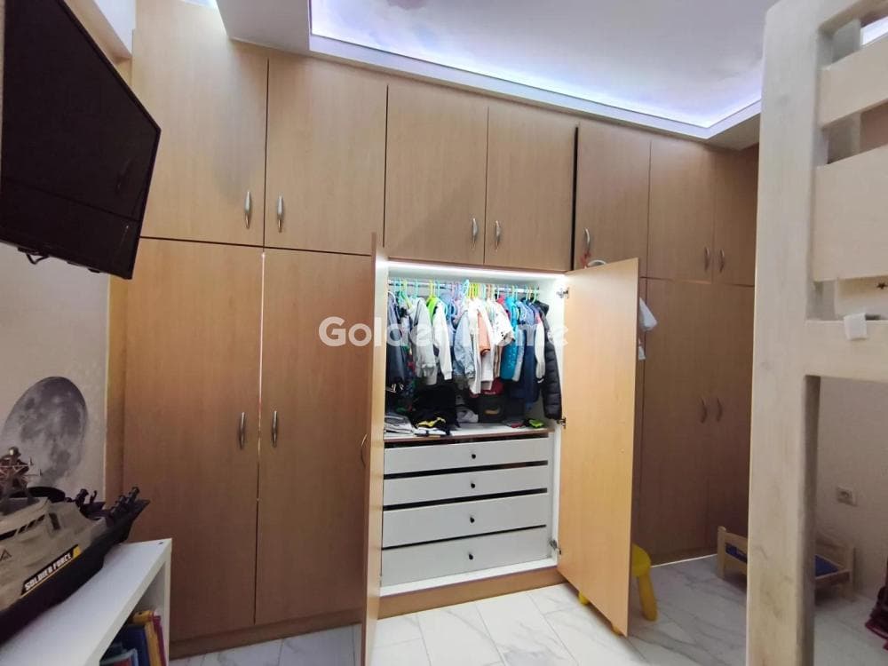 Apartment in Evgenia, Keratsini — Photo 15 of 18