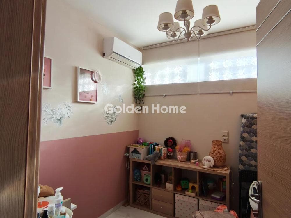 Apartment in Evgenia, Keratsini — Photo 14 of 18