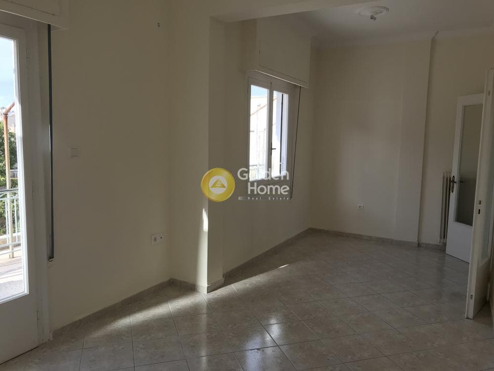 Apartment in Dafni, Dafni — Photo 1 of 7