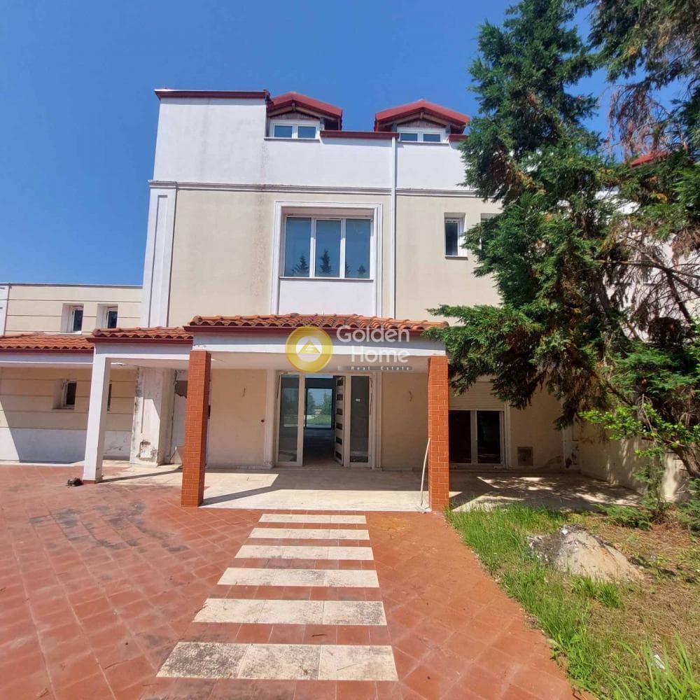 House in Pournari, Pylea — Photo 1 of 26