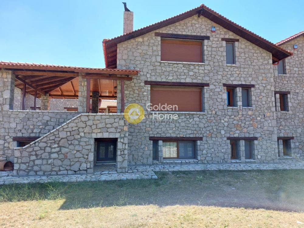 House in Kalivia, Arachova — Photo 2 of 13