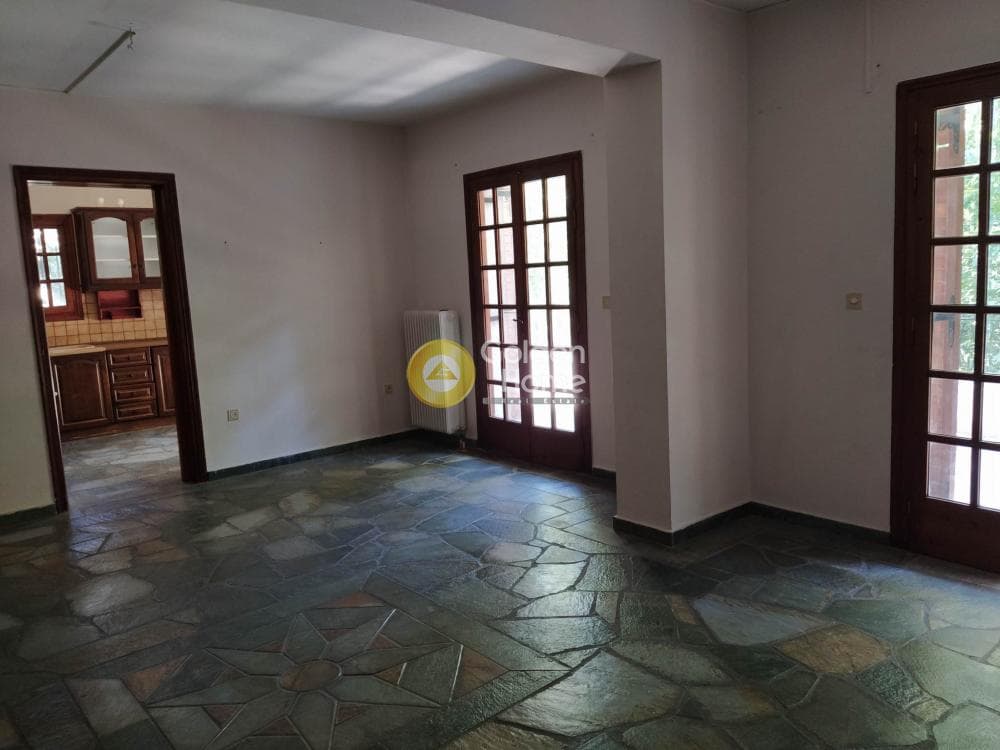 Apartment in Megala Sxoinia A, Acharnes — Photo 3 of 17