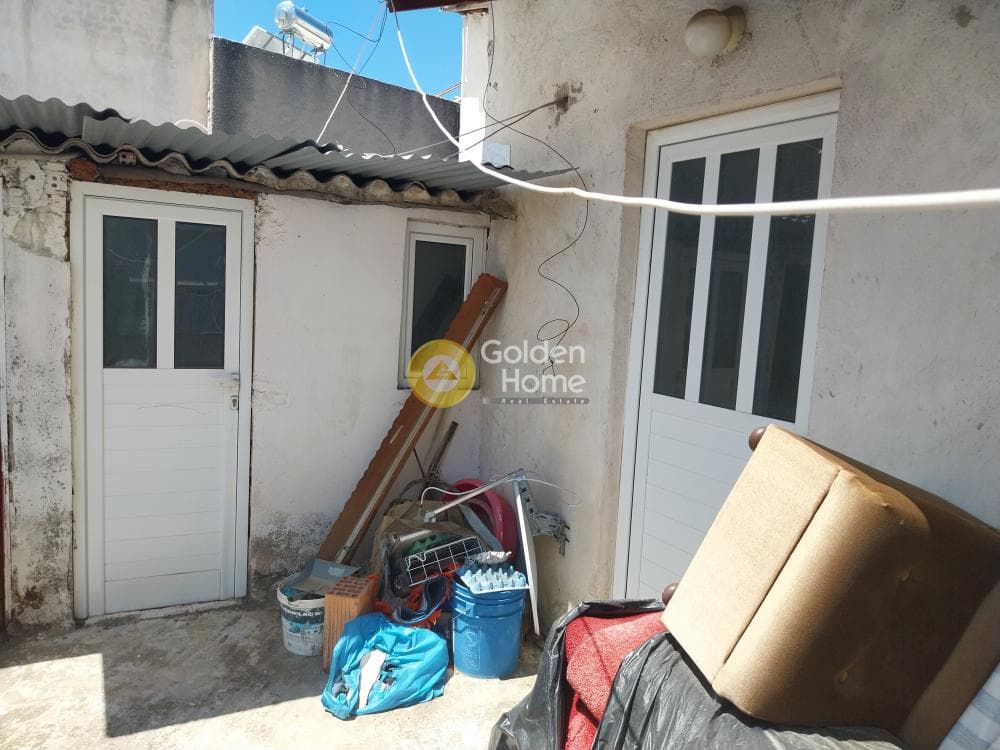 Apartment in Amfiali, Keratsini — Photo 1 of 14