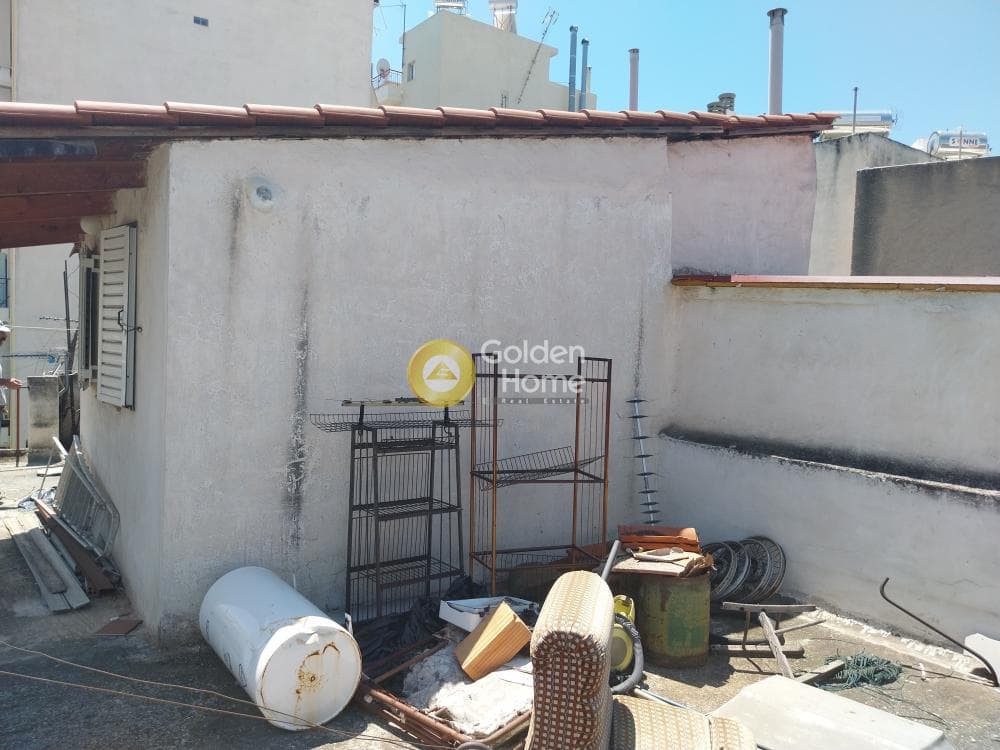 Apartment in Amfiali, Keratsini — Photo 2 of 14