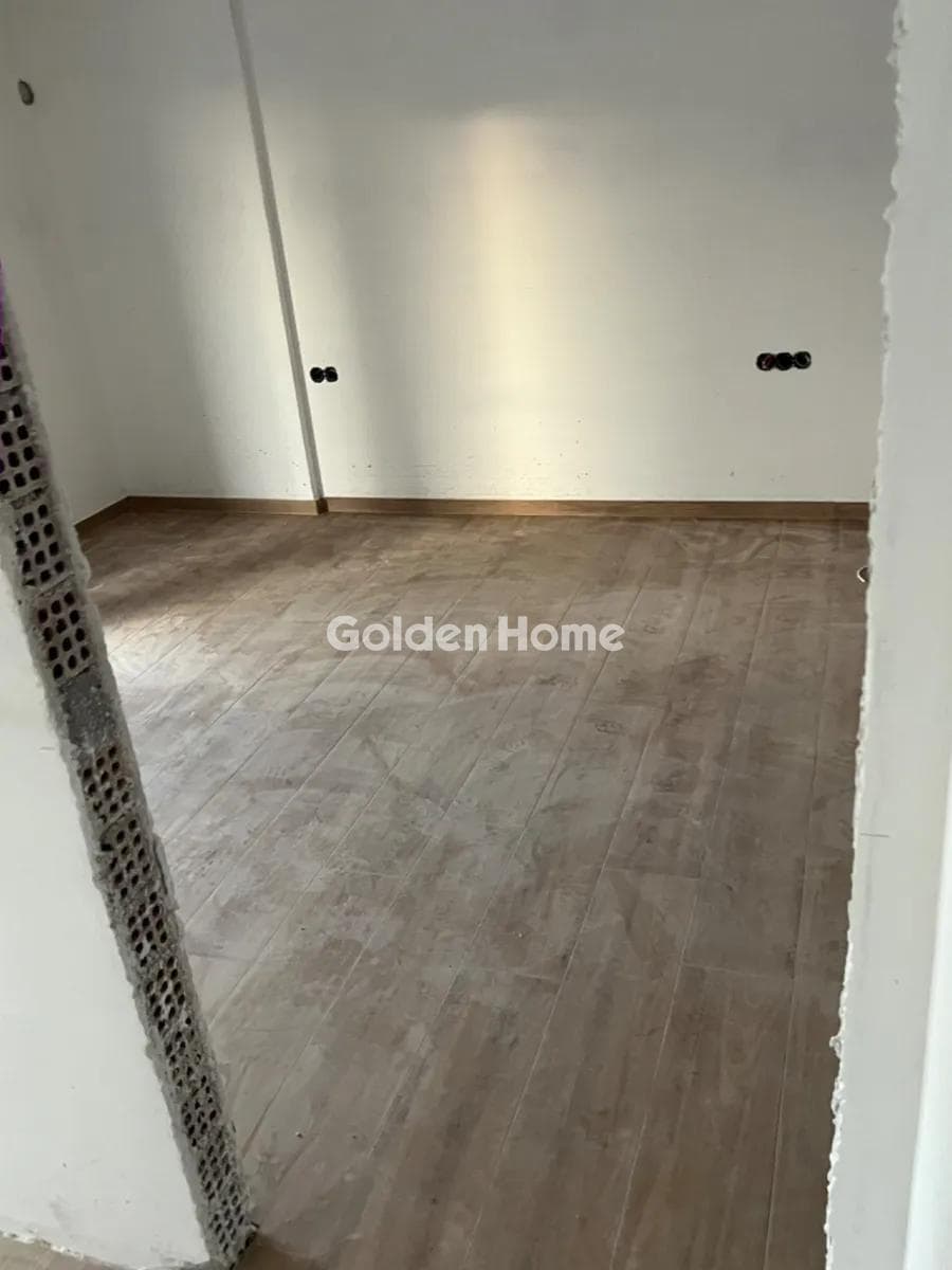 Apartment in Center, Petroupoli — Photo 6 of 10