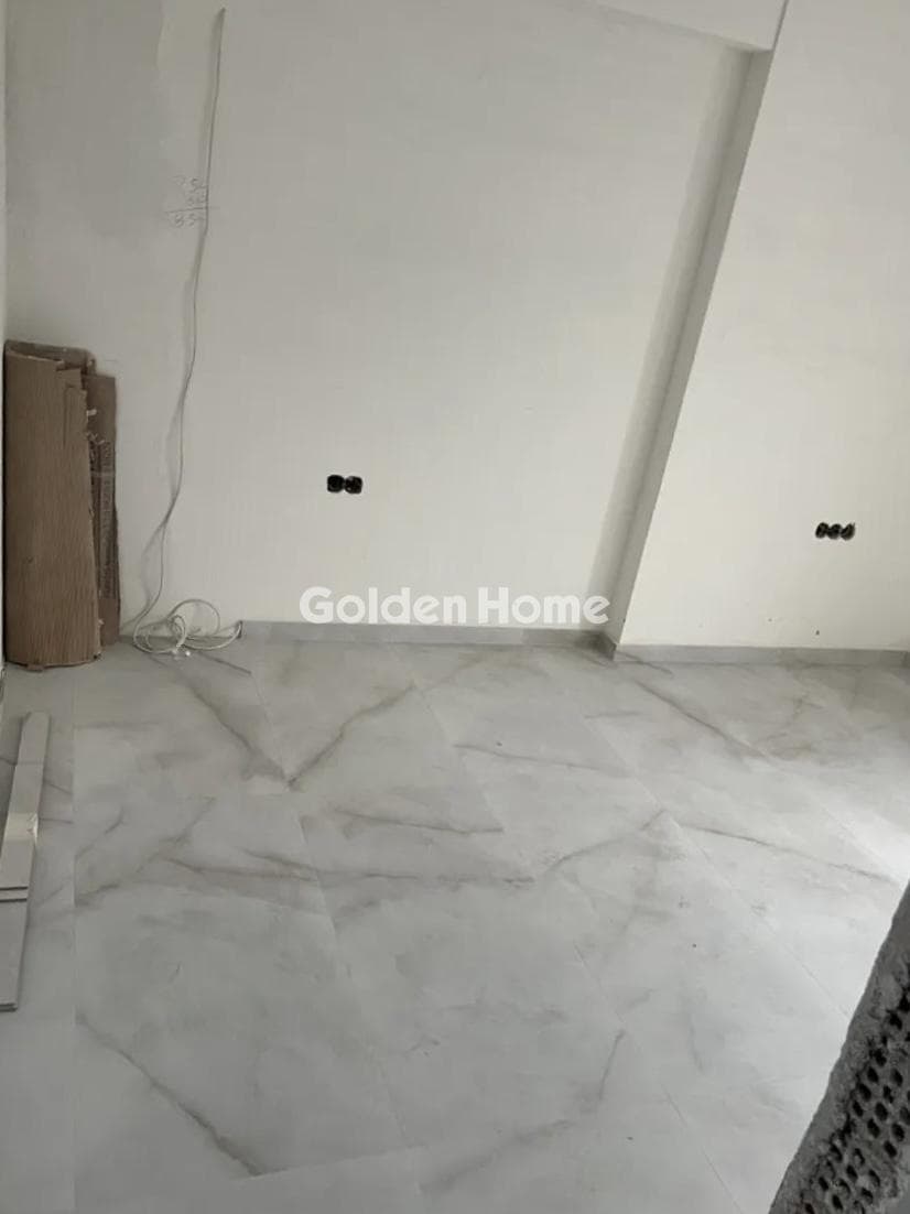 Apartment in Center, Petroupoli — Photo 7 of 10