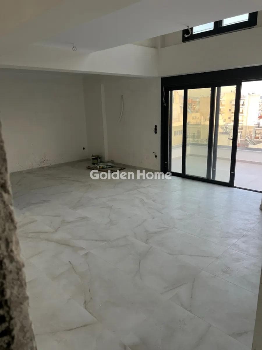 Apartment in Center, Petroupoli — Photo 5 of 10
