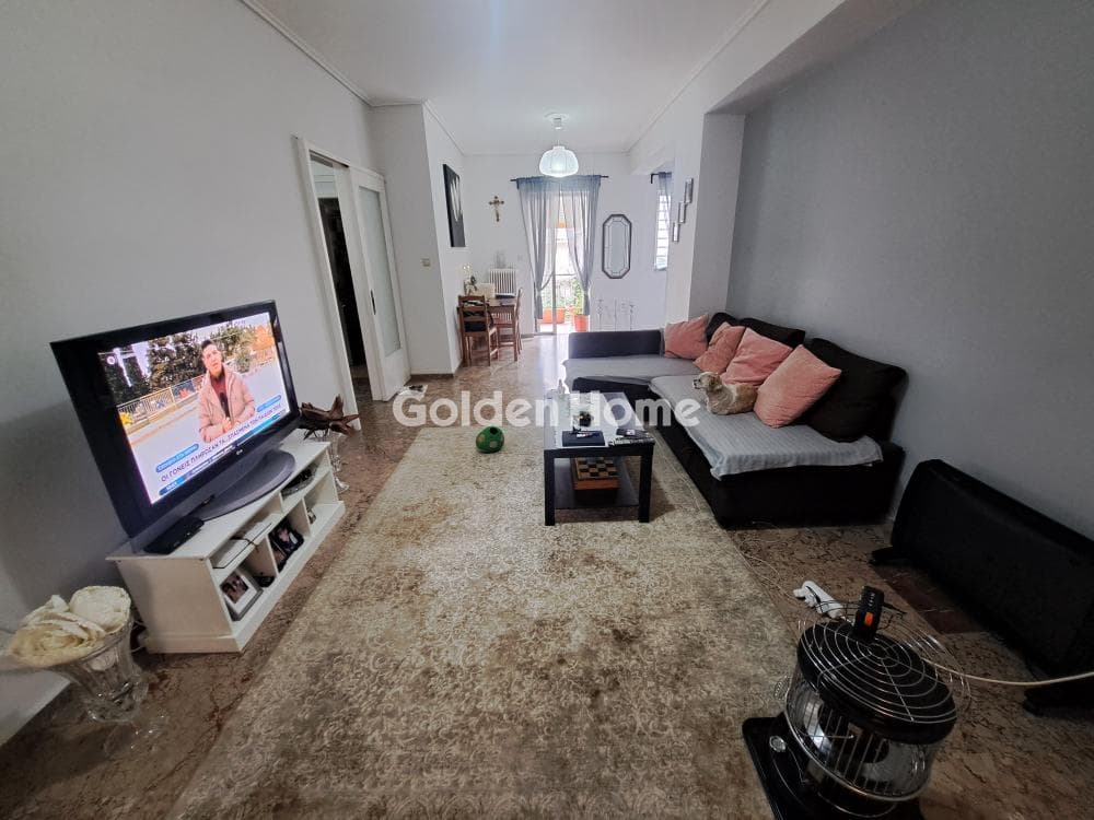 Apartment in Plateia Davaki, Kalithea — Photo 1 of 32