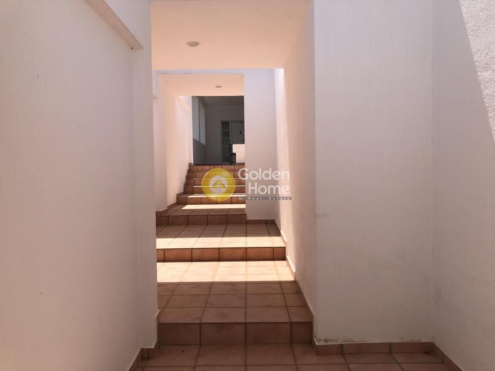 House in Vergeika, Spetses — Photo 3 of 55