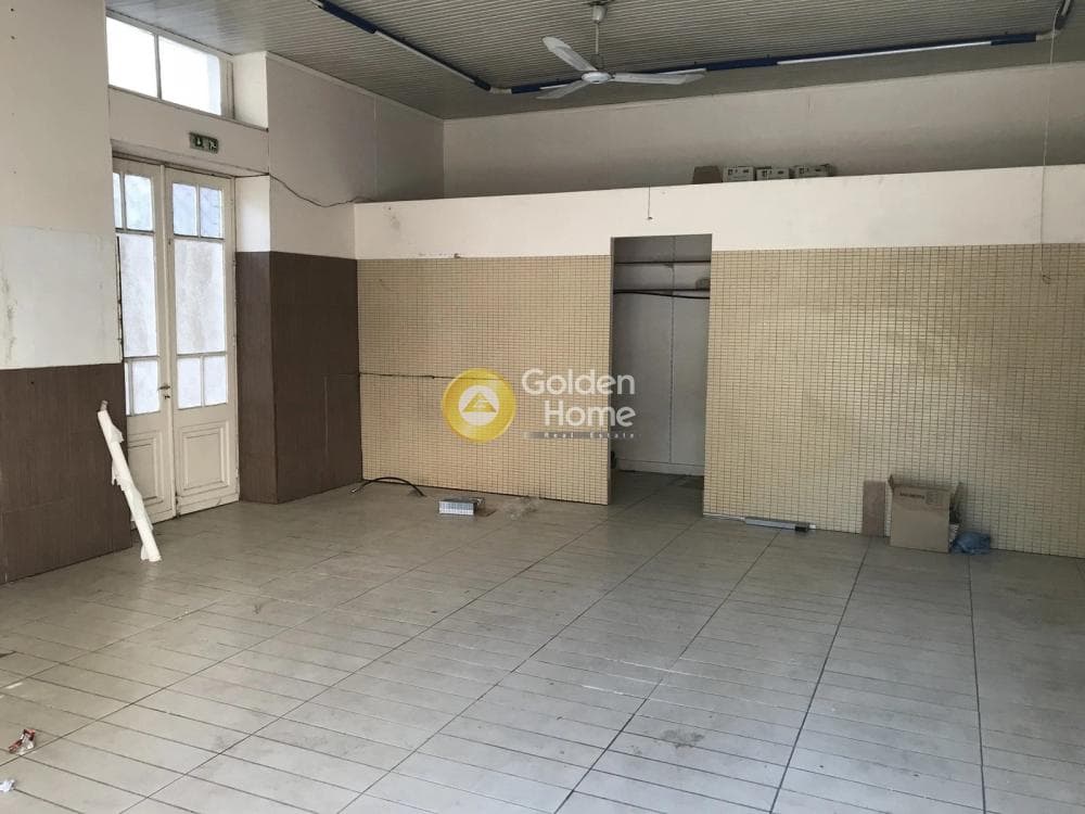 Retail Store in Skagiopouleio, Patra — Photo 1 of 3