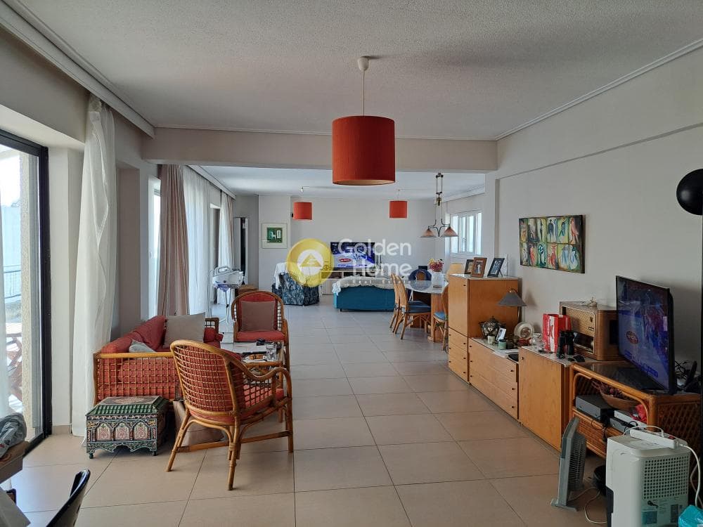 Apartment in Piraiki, Piraeus — Photo 3 of 31