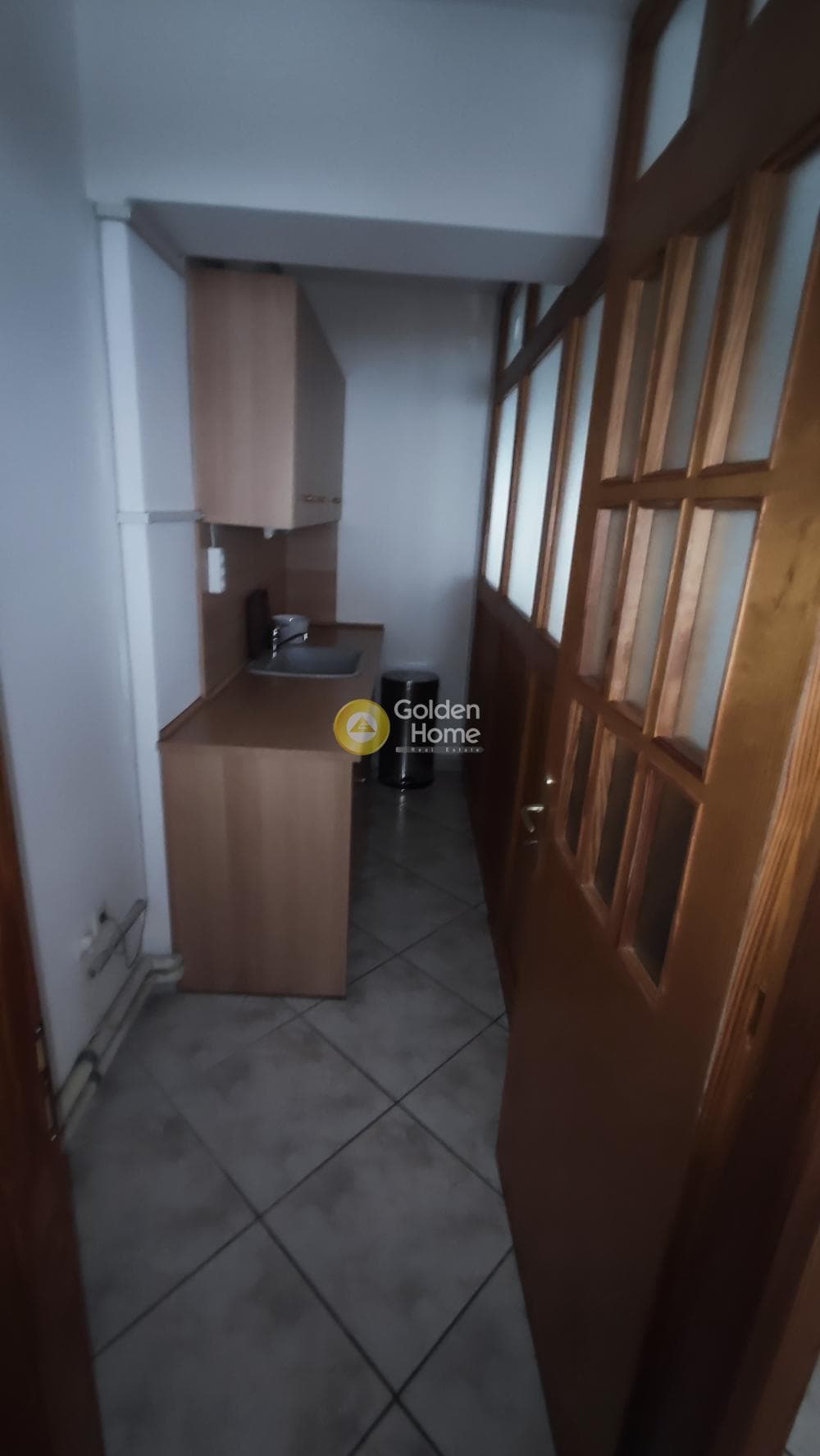 Office in Agia Sofia, Piraeus — Photo 9 of 12