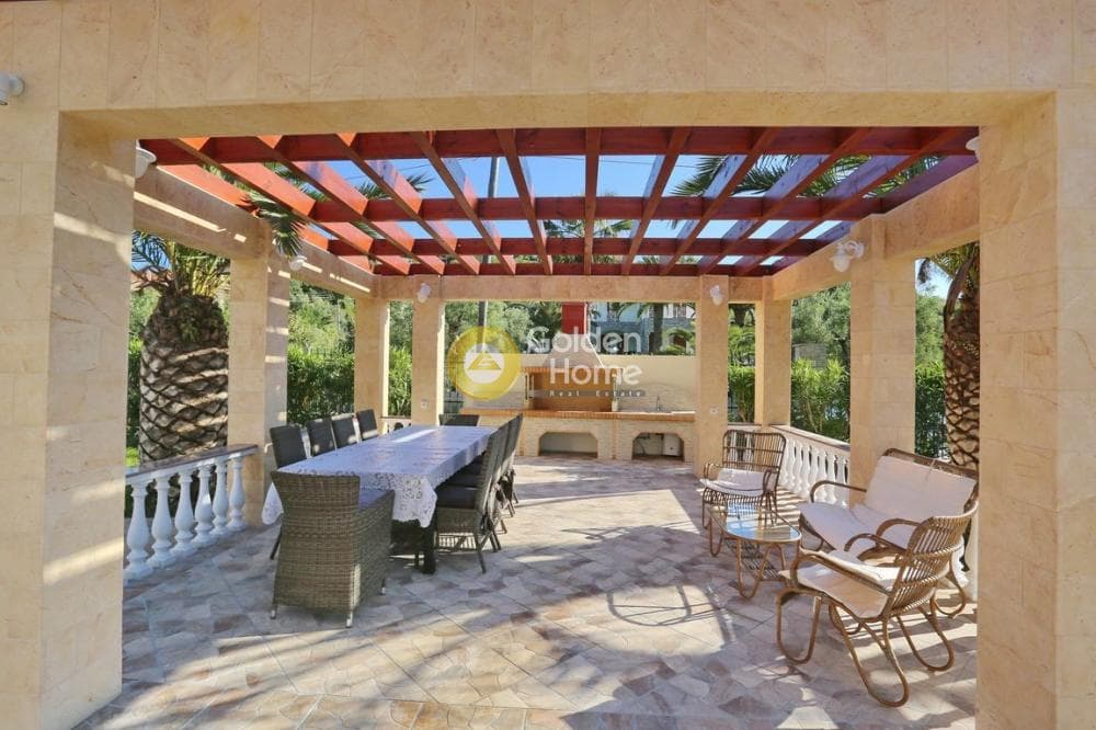 House in Chaniotis, Pallini — Photo 4 of 25