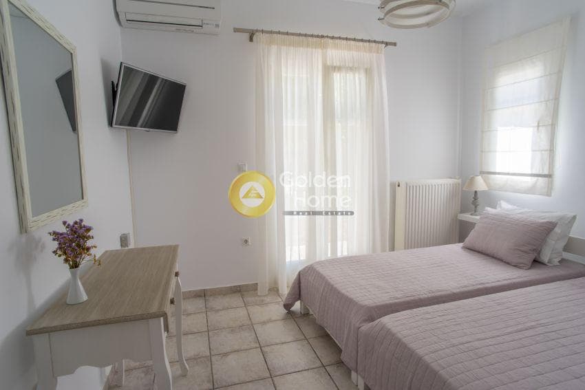 House in Paroikia, Paros — Photo 12 of 25