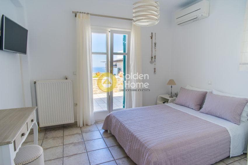 House in Paroikia, Paros — Photo 13 of 25
