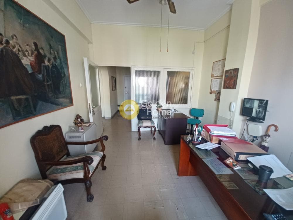 Apartment in Platia Kanigos, Exarchia - Neapoli — Photo 9 of 14