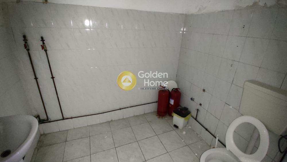 Retail Store in Center, Nikaia — Photo 10 of 12
