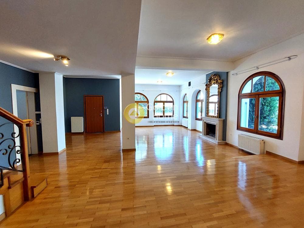 Apartment in Pefkakia, Agia Paraskevi — Photo 1 of 30