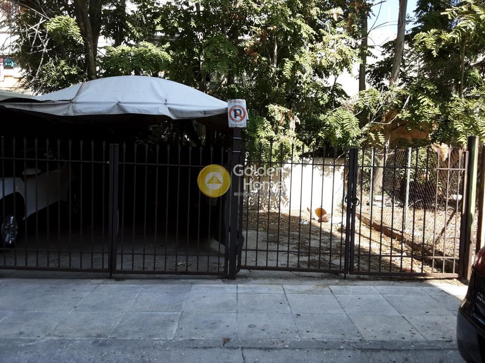 Parking Space in Thimarakia, Attiki — Photo 2 of 8