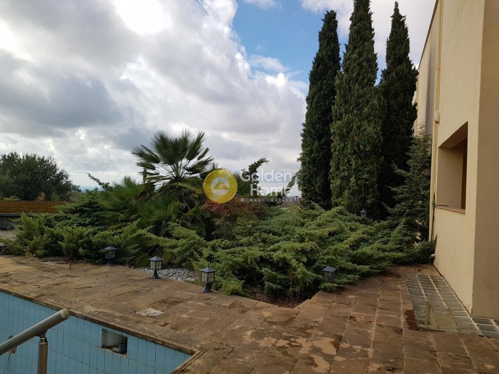 House in Center, Epanomi — Photo 14 of 23