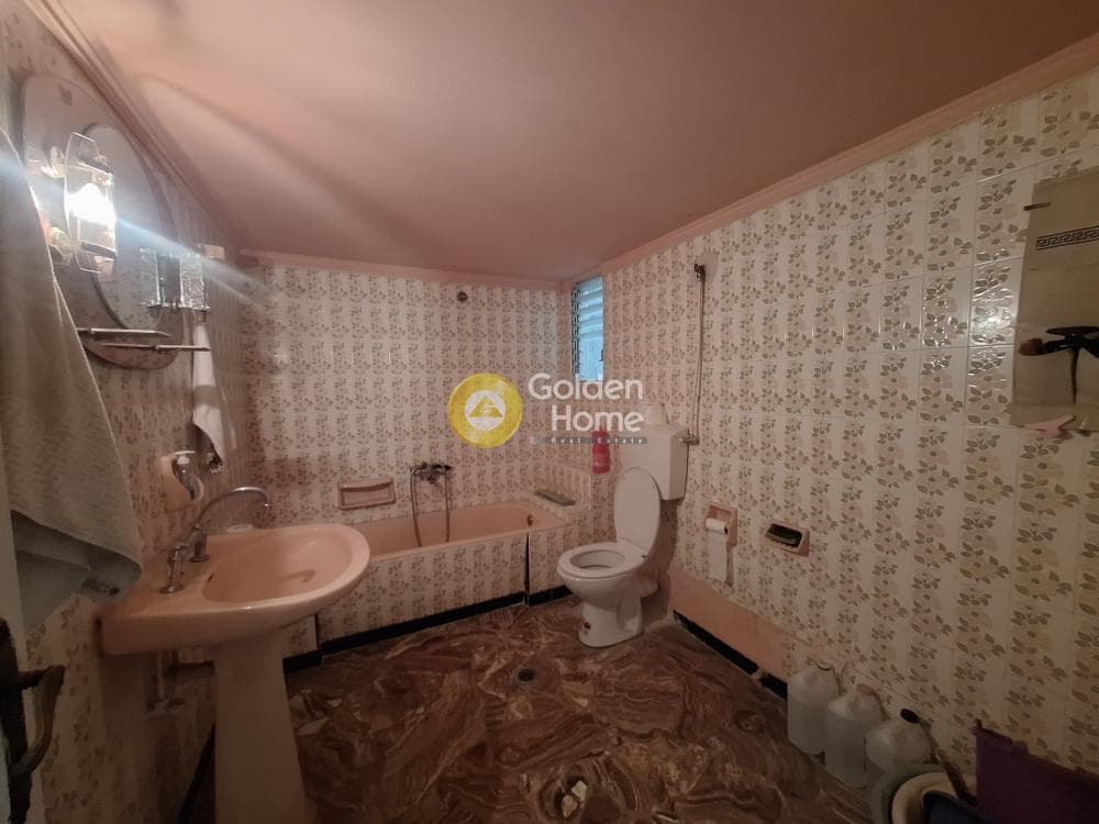 Apartment in Amfiali, Keratsini — Photo 12 of 16