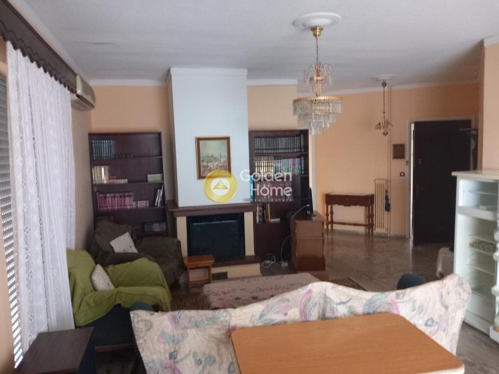 Apartment in Center, Aigio — Photo 1 of 8