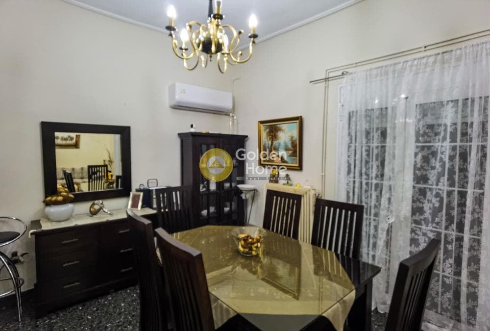 Apartment in Chatzikiriakeio, Piraeus — Photo 2 of 12
