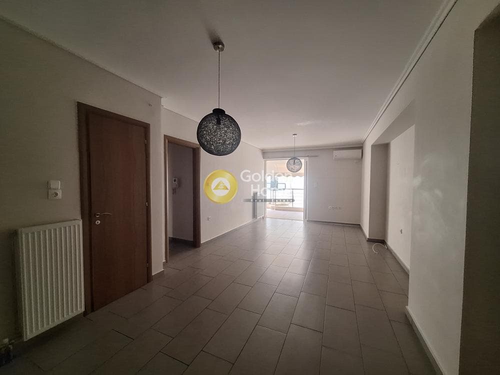Apartment in Mitropoli, Piraeus — Photo 1 of 17