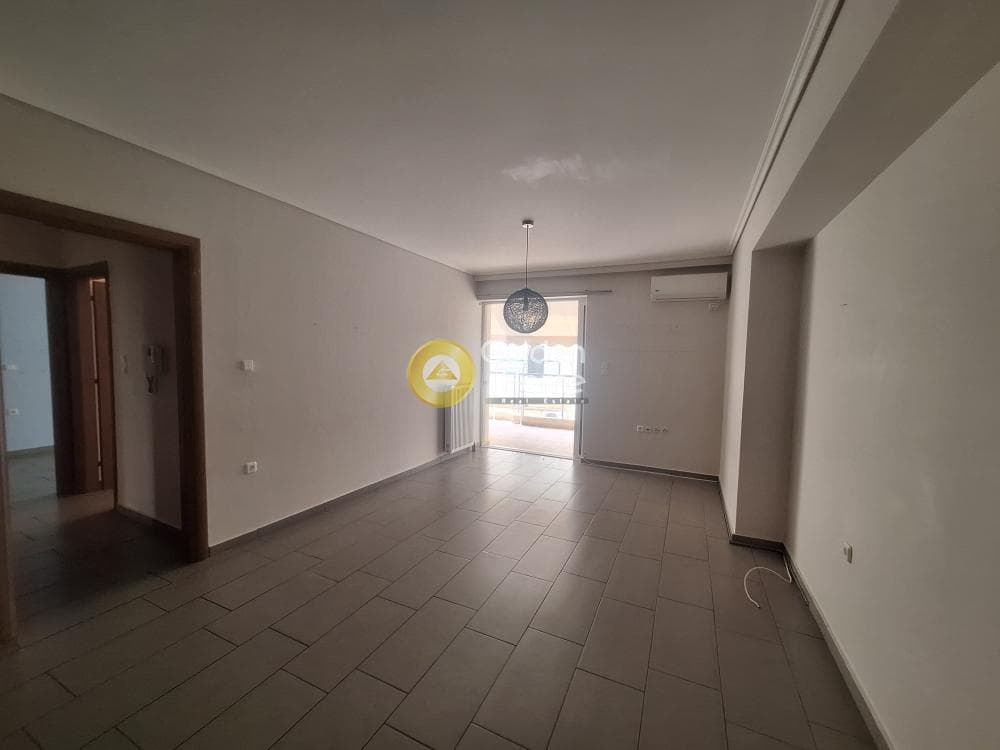 Apartment in Mitropoli, Piraeus — Photo 2 of 17