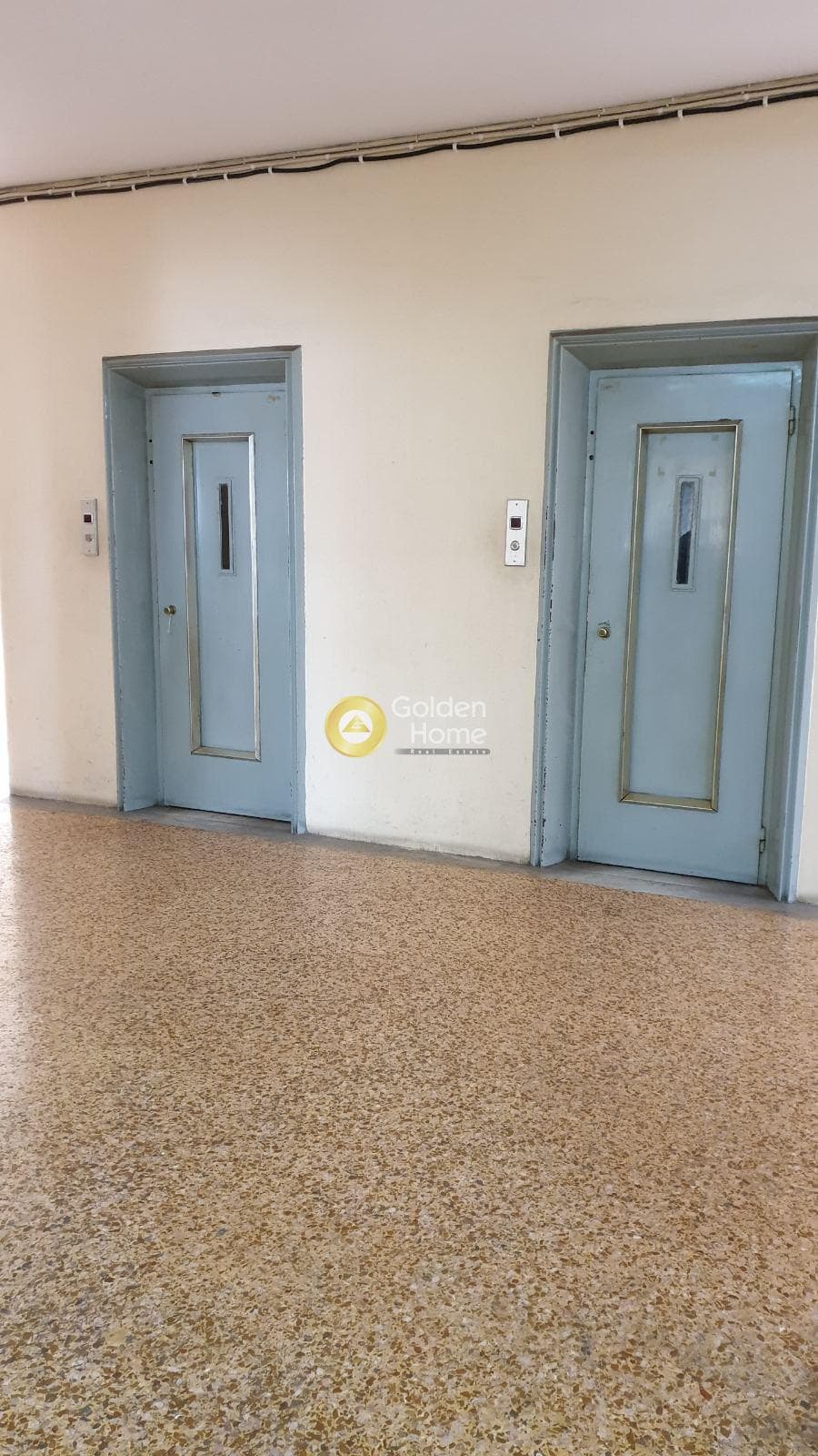 Office in Plateia Klafthmonos, Kentro — Photo 3 of 5