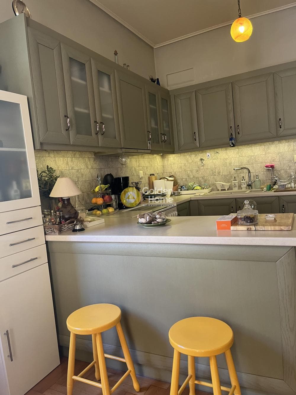Apartment in Plateia Vathis, Kentro — Photo 2 of 21