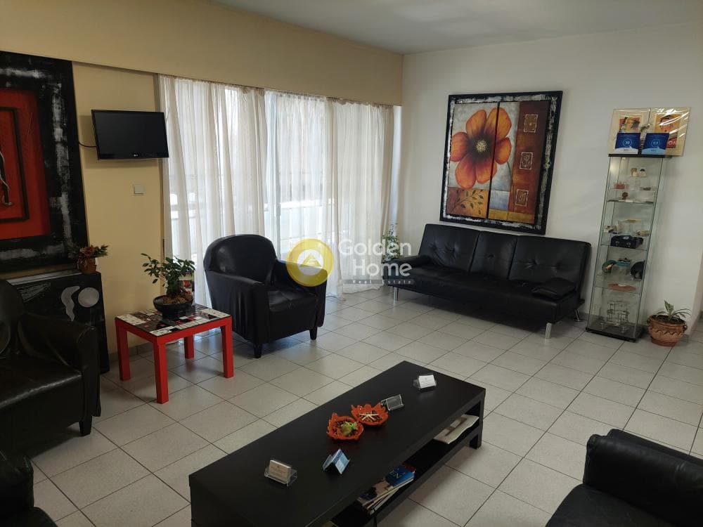 Apartment in Evaggelistria, Piraeus — Photo 1 of 18