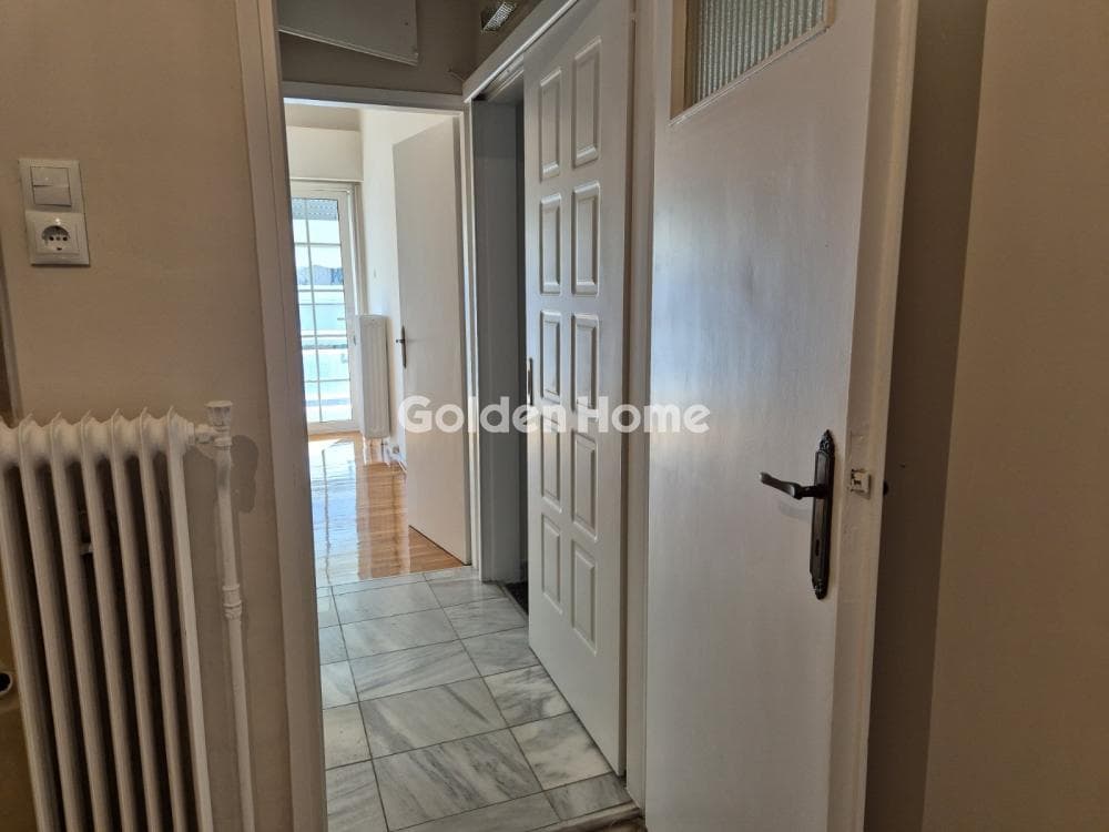 Apartment in Center, Tavros — Photo 5 of 9