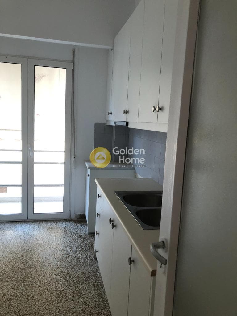 Apartment in Osios Loukas, Patisia — Photo 9 of 12